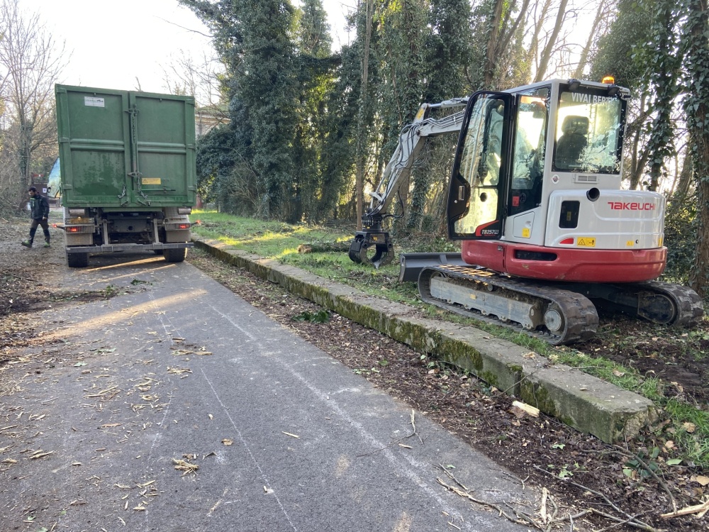 ESCAVATORE TAKEUCHI